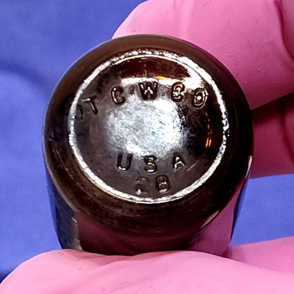 T.C. Wheaton & Co. T.C.W. Co. USA 28 Apothecary Med Bottle 2" Collectible RARE - Picture 5 of 7